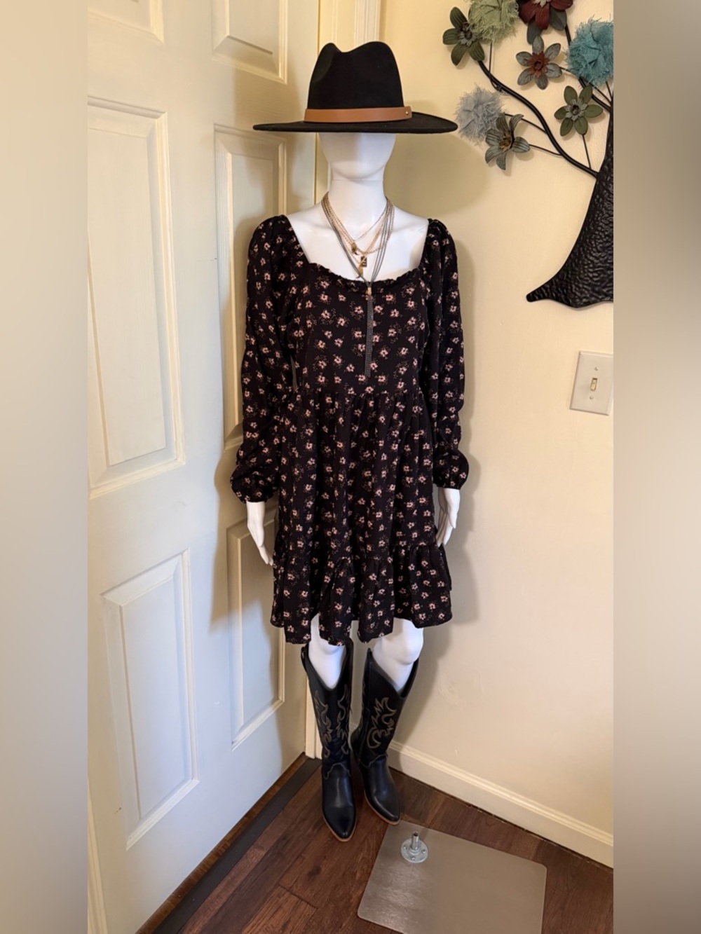 Celebrity Pink Black Floral Mini Dress